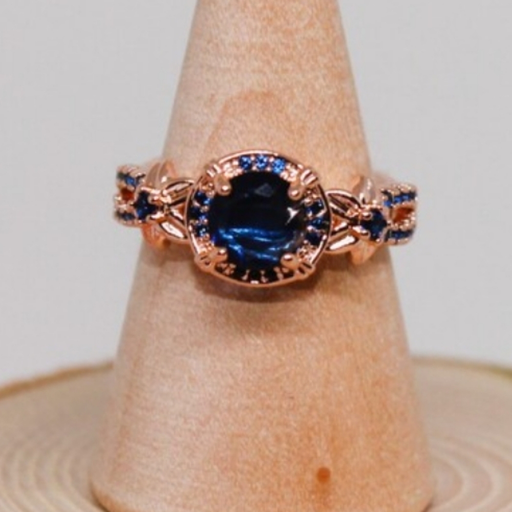 2Ct Round Cut Blue Sapphire Zircon Stone Halo Engagement Ring 18 K Gold Plated. - Picture 5 of 12